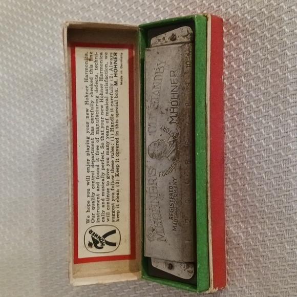 Vintage set of Harmonicas and course book - Picture 8 of 10